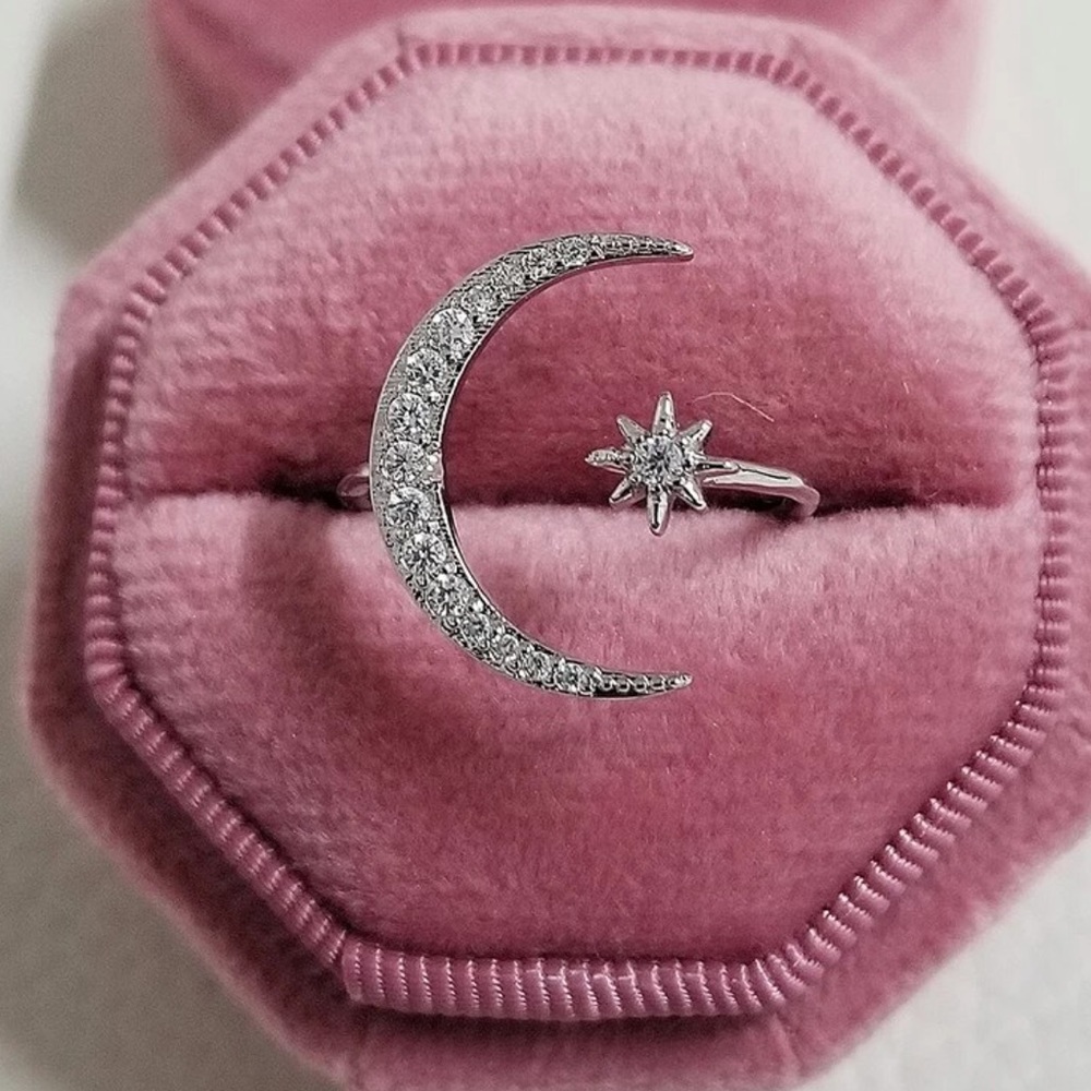 NEW MOON STAR 925 STERLING SILVER DIAMOND RING, CUTE RING, SHINY RING. - Picture 5 of 6